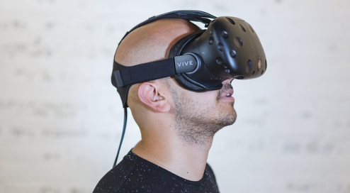 VR-Brille-gegen-Höhenangst